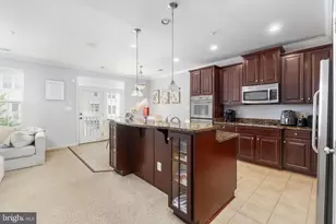 2714 Sheffield Hill Way, Woodbridge, VA 22191 - Photo 8
