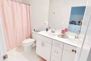 2592 Neabsco Common Pl, Woodbridge, VA 22191 - Photo 10
