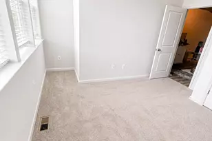 2592 Neabsco Common Pl, Woodbridge, VA 22191 - Photo 8