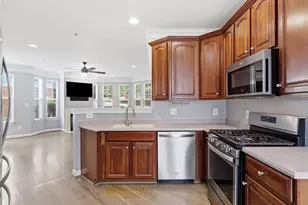 10009 Orland Stone Dr, Bristow, VA 20136 - Photo 14