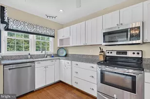 12831 Mill Brook Ct, Woodbridge, VA 22192 - Photo 6