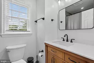 12831 Mill Brook Ct, Woodbridge, VA 22192 - Photo 16