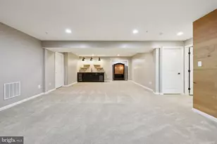 17518 Spring Cress Dr, Dumfries, VA 22026 - Photo 34