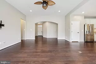 17518 Spring Cress Dr, Dumfries, VA 22026 - Photo 8