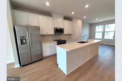 13742 Cobble Loop, Woodbridge, VA 22193 - Photo 2