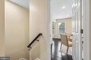 14061 Fallbrook Ln, Woodbridge, VA 22193 - Photo 20