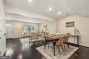 14061 Fallbrook Ln, Woodbridge, VA 22193 - Photo 8