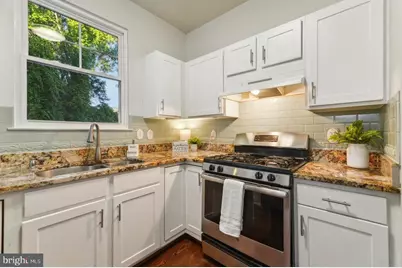 3942 Hartlake Street, Woodbridge, VA 22192 - Photo 6