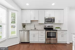 11578 Hill Meade Ln, Woodbridge, VA 22192 - Photo 8