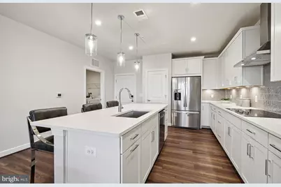 5821 Moonstone Way #105, Haymarket, VA 20169 - Photo 2