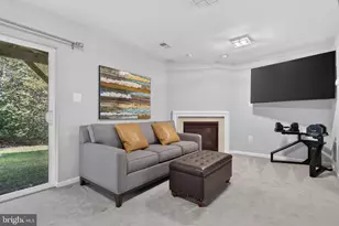 14248 Hunters Run Way, Gainesville, VA 20155 - Photo 8