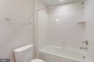 1988 Silver Sycamore Ln, Dumfries, VA 22026 - Photo 54