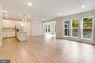 1988 Silver Sycamore Ln, Dumfries, VA 22026 - Photo 12