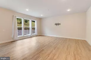 1988 Silver Sycamore Ln, Dumfries, VA 22026 - Photo 6