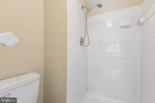 12789 Cara Dr, Woodbridge, VA 22192 - Photo 22