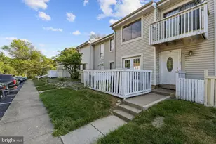 12789 Cara Dr, Woodbridge, VA 22192 - Photo 2