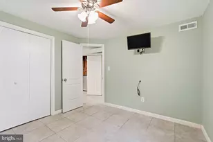 12017 William and Mary Cir, Woodbridge, VA 22192 - Photo 32