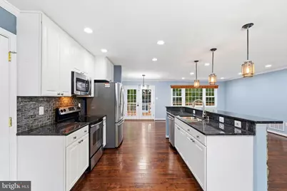 12017 William and Mary Circle, Woodbridge, VA 22192 - Photo 8