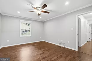 12017 William and Mary Cir, Woodbridge, VA 22192 - Photo 16