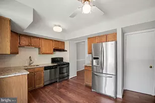 4715 S Park Ct, Woodbridge, VA 22193 - Photo 10