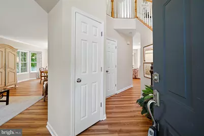 7727 Roseberry Farm Drive, Manassas, VA 20111 - Photo 4