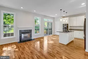 15519 Exmore Ct, Woodbridge, VA 22191 - Photo 8