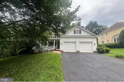 8050 Amsterdam Court, Gainesville, VA 20155 - Photo 2