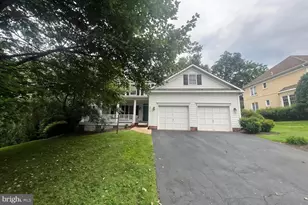 8050 Amsterdam Ct, Gainesville, VA 20155 - Photo 2