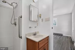 13996 Lakeview Dr, Gainesville, VA 20155 - Photo 26