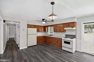 13996 Lakeview Dr, Gainesville, VA 20155 - Photo 14