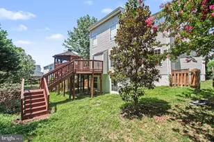 3125 Weeping Cherry Ct, Dumfries, VA 22026 - Photo 28