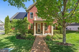17243 Miss Packard Ct, Dumfries, VA 22026 - Photo 4