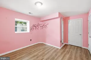 2917 Markhams Grant Dr, Woodbridge, VA 22191 - Photo 60