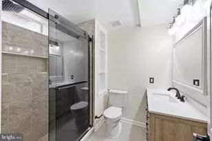 2917 Markhams Grant Dr, Woodbridge, VA 22191 - Photo 64