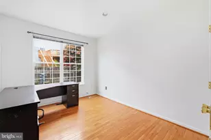 2917 Markhams Grant Dr, Woodbridge, VA 22191 - Photo 28