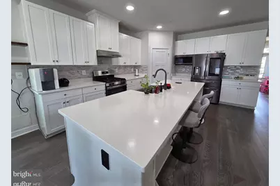 7550 Mint Springs Court, Manassas, VA 20109 - Photo 8