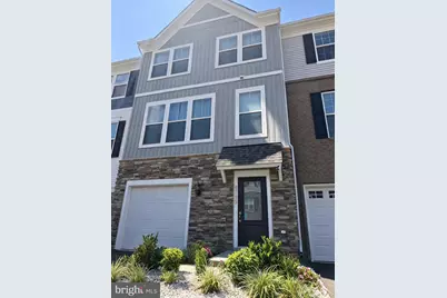 8795 Kensington Church Street, Manassas, VA 20112 - Photo 2