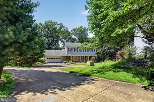 12012 Governors Ct, Woodbridge, VA 22192 - Photo 14