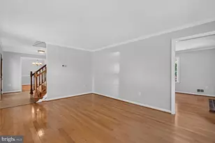12012 Governors Ct, Woodbridge, VA 22192 - Photo 18