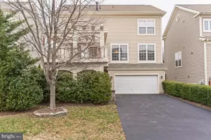 12582 Stone Circle, Woodbridge, VA 22192 - Photo 4