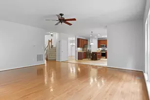 14203 Murphy Terrace, Gainesville, VA 20155 - Photo 18