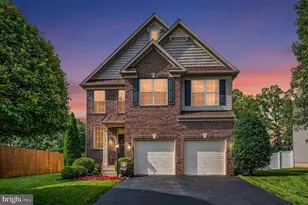 15217 Santander Dr, Gainesville, VA 20155 - Photo 2