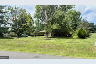 4800 Maurine Court, Gainesville, VA 20155 - Photo 2