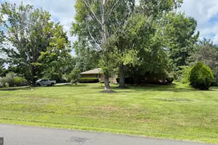 4800 Maurine Ct, Gainesville, VA 20155 - Photo 2