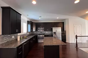 9243 Dawkins Crest Cir, Bristow, VA 20136 - Photo 2