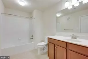 4896 Dane Ridge Cir, Woodbridge, VA 22193 - Photo 4