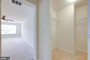 4896 Dane Ridge Cir, Woodbridge, VA 22193 - Photo 6