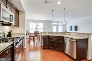 4896 Dane Ridge Cir, Woodbridge, VA 22193 - Photo 10