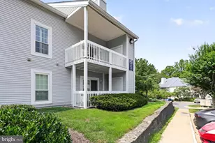 12078 Cardamom Dr, Woodbridge, VA 22192 - Photo 2