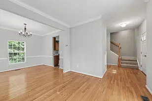 5641 Eppes Island Pl, Manassas, VA 20112 - Photo 10